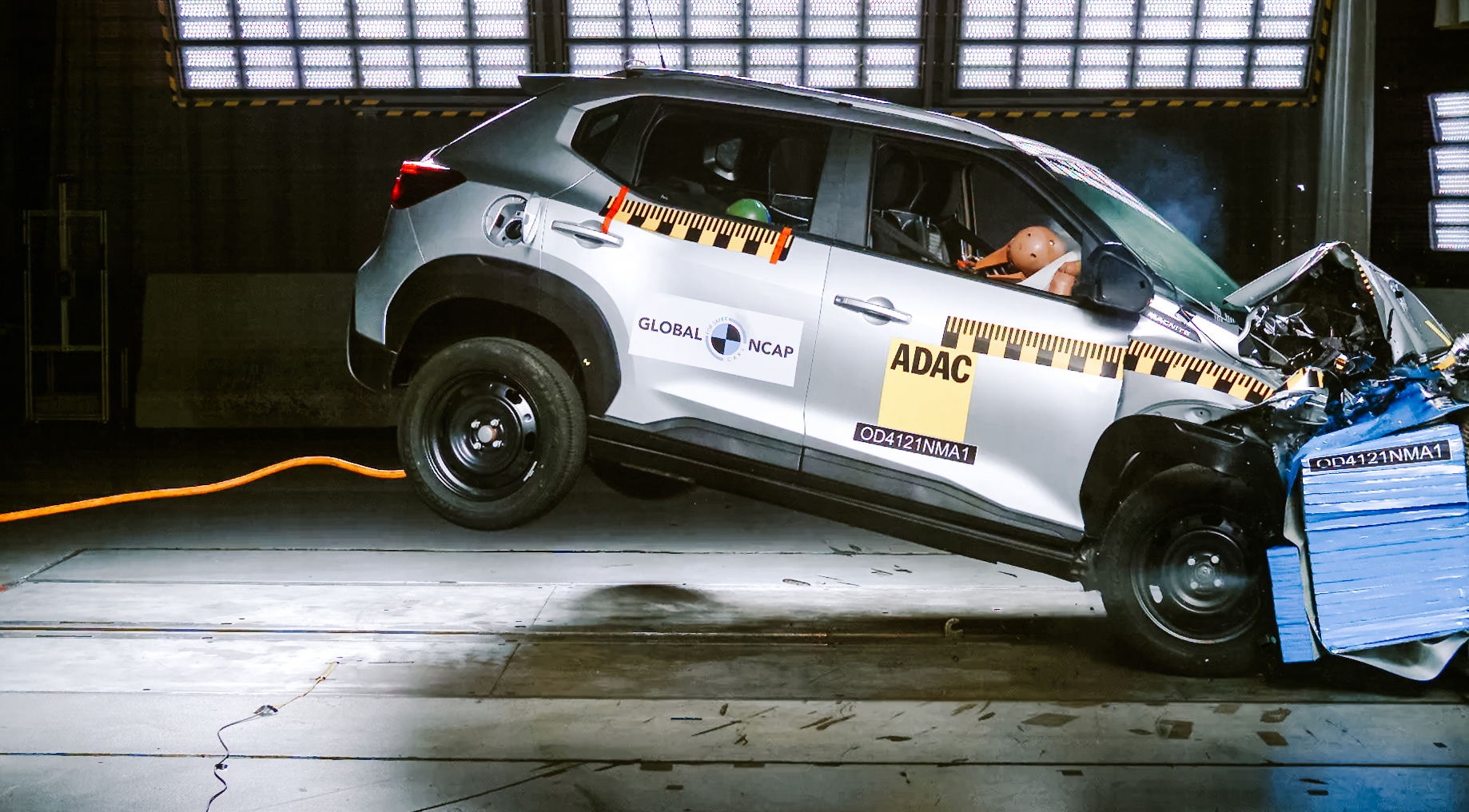 Renault Triber - frontal impact